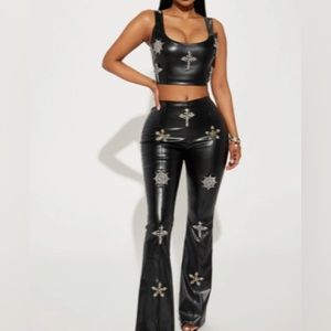 Faux leather pants set - Size XL runs small fits like a M/L